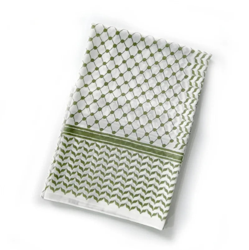 Pañuelo Palestino Verde, mostrado con composición cuidada y acabado sofisticado de inspiración mediterránea